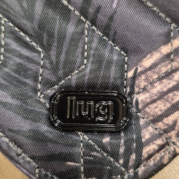 EUC Lug Heart Pouch in Tropical Fog - Picture 5 of 5